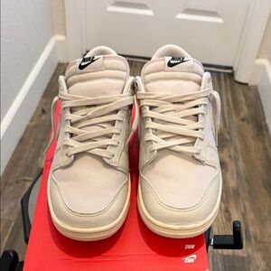 Nike Men's Beige Sneakers